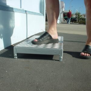 Temporary Step (MF 14/1)